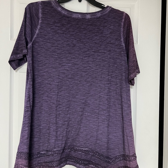 LOGO by Lori Goldstein Short Sleeve Purple Top - Picture 7 of 7